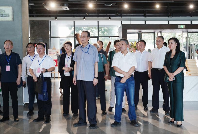 合影修 合影修